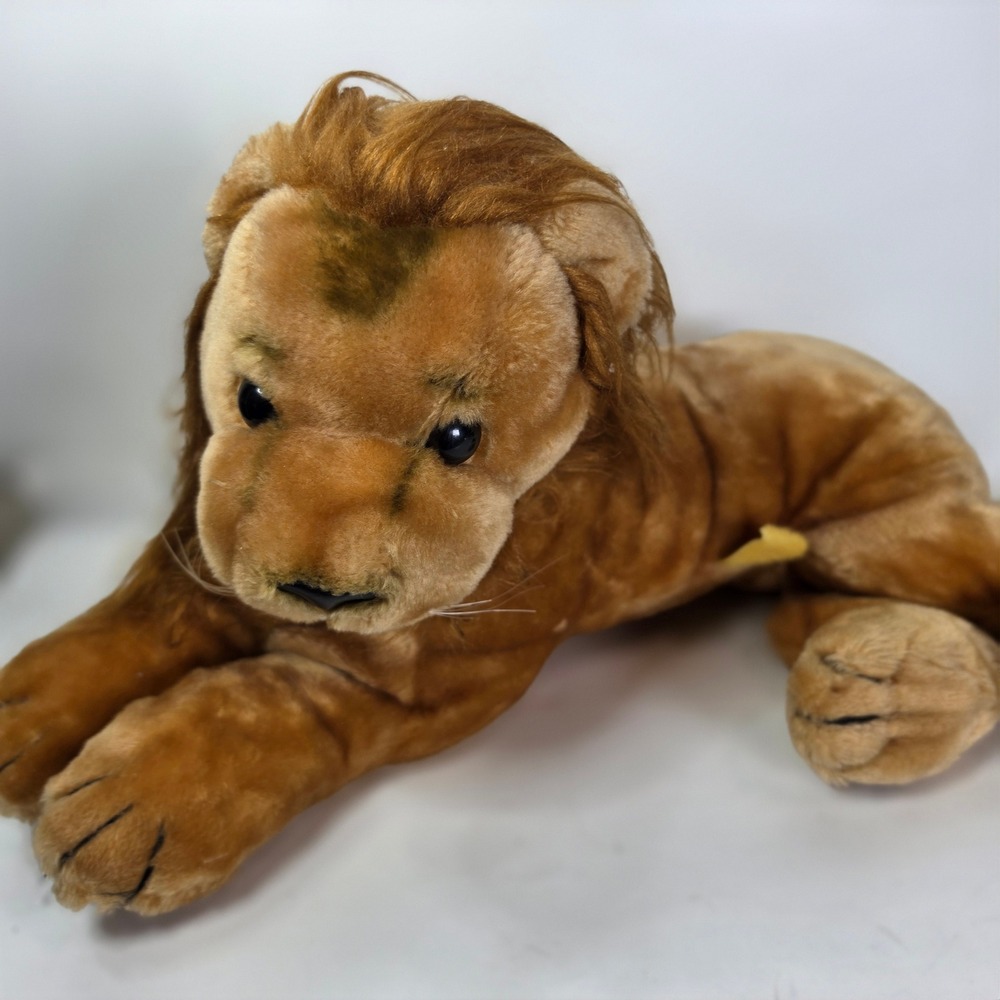 Vintage 1982 R Dakin Laying Lion Plush Stuffed Animal Realistic Brown Mane 14in